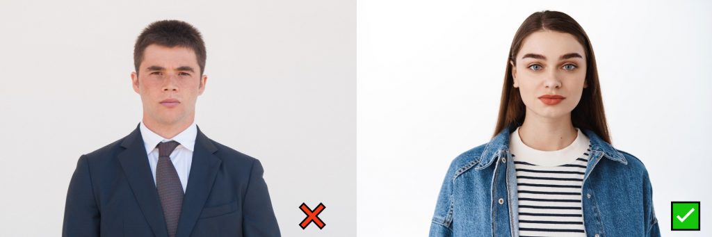 um homem de terno e uma mulher com roupas casuais